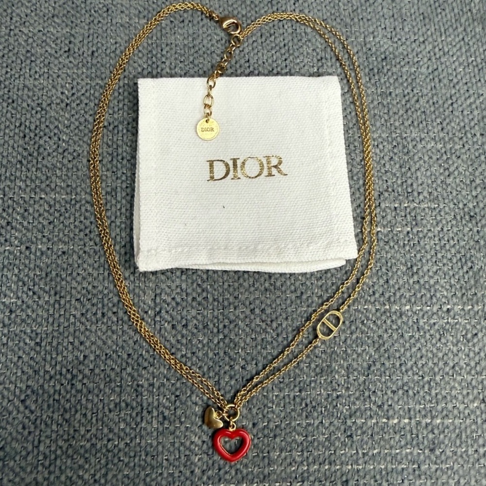 DIOR CD heart enamel necklace